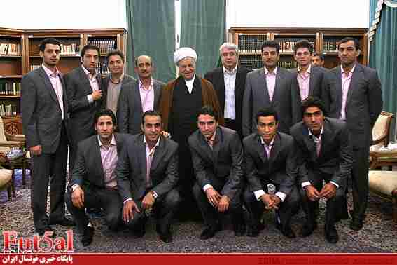 عکس/ دیدار تیم ملی ۲۰۰۸ با آیت الله هاشمی رفسنجانی