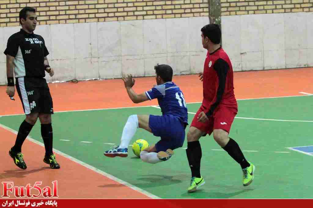 گزارش تصویری/ دیدار تیم های فردوسی مشهد و  کاشی نیلو اصفهان