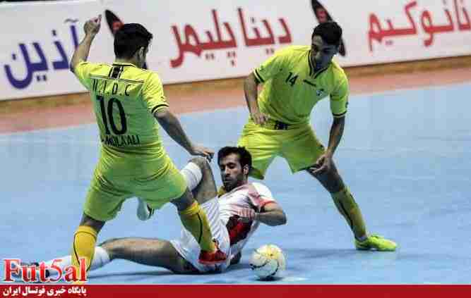 گزارش تصویری/بازی تیم های گیتی پسند اصفهان با حفاری خوزستان