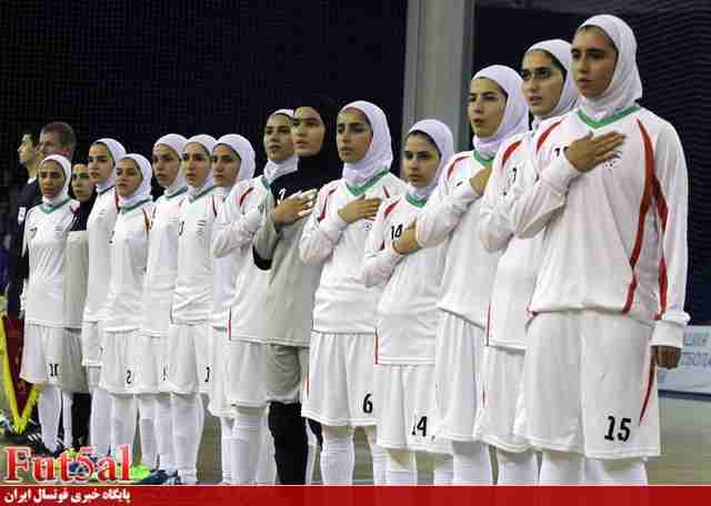 تیم ملی فوتسال بانوان مقابل ترکمنستان، سفید می پوشد