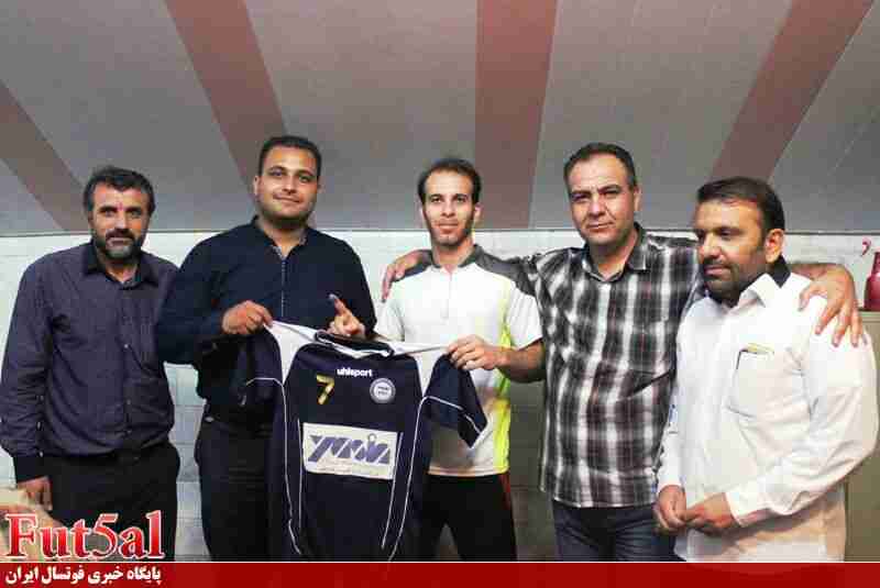 گزارش تصویری/ ثبت قرارداد یاسینی ها در هیات فوتبال+ اسامی بازیکنان