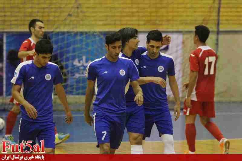 یاسین بازیکن خاطی را دوباره بازی داد!/ برد خفیف تاسیسات در روز اعتراض شمسایی به عملکرد شاگردان/ حضور تحسین برانگیز جوانان قمی یاسین بازیکن خاطی را دوباره بازی داد!/ برد خفیف تاسیسات در روز اعتراض شمسایی به عملکرد شاگردان/ حضور تحسین برانگیز جوانان قمی