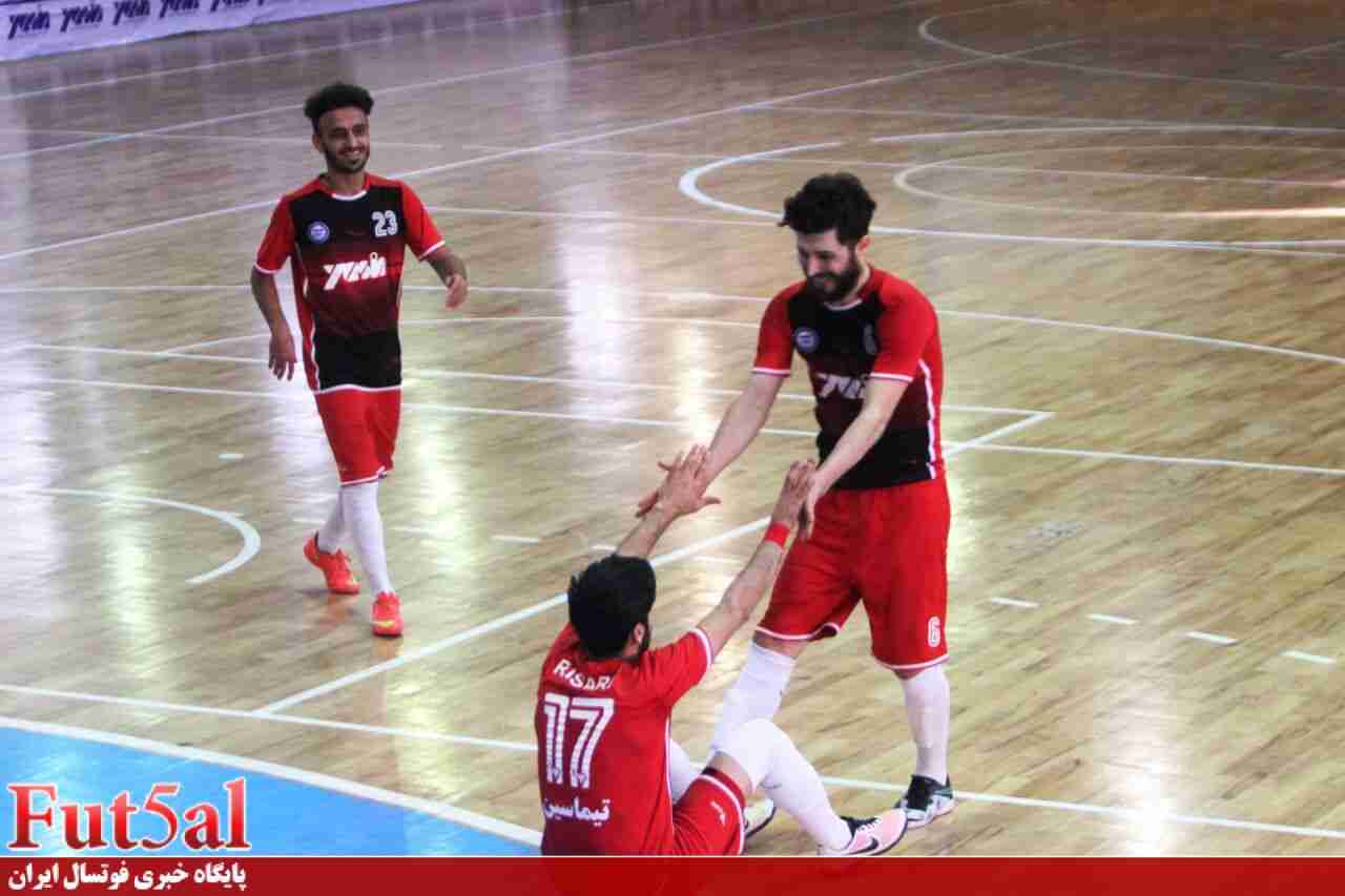 گزارش تصویری/ بازی تیم های یاسین پیشرو قم و الوند قزوین