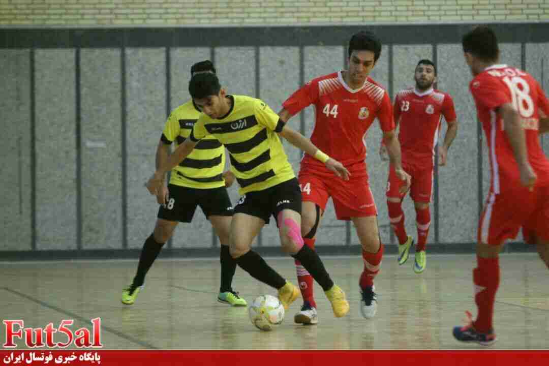 گزارش تصویری/بازی تیم های ارژن شیراز با حفاری خوزستان