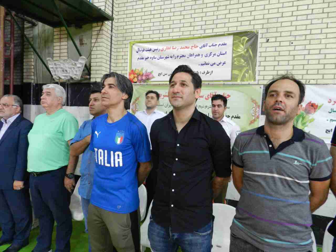 نظری : شرایط بد اقتصادی باعث حضور بازیکنان در  لیگ‌های سطح پائین شده است/ توقع داشتم مسئولان فدراسیون جایزه من و شمس را پیگیری می کردند