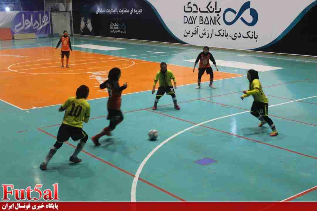گزارش تصویری/بازی تیم های بانوان ستارگان ورامین با سایپای تهران