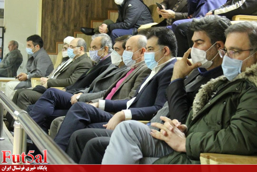 حضور مدیران ورزش آذربایجان و مس سونگون در جشن پیروزی نماینده فوتسال ورزقان