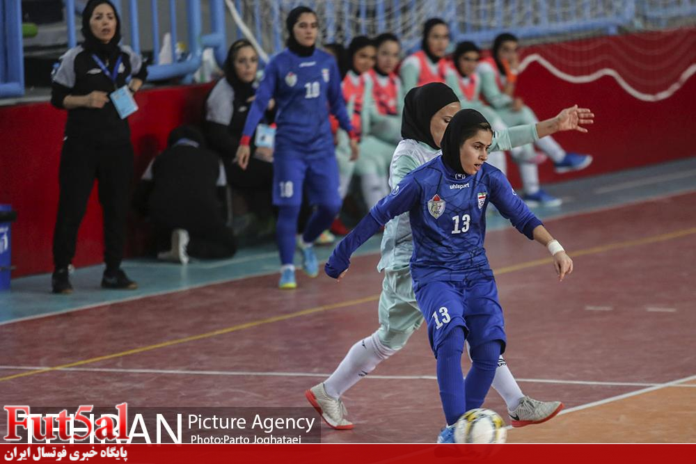 محمدنیا:بخشی از مشکلات فوتسال زنان به فدراسیون برمی‌گردد / حفاری را برای قهرمانی می‌بندیم
