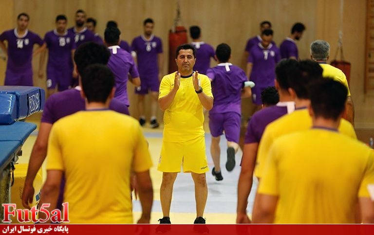 ناظم الشریعه: قبل از بازی با بلاروس، ترکیب اصلی برای شرکت در جام جهانی فوتسال را انتخاب می‌کنیم/اگر اسماعیل پور در شرایط خوبی باشد، او را برای جام جهانی انتخاب می‌کنیم