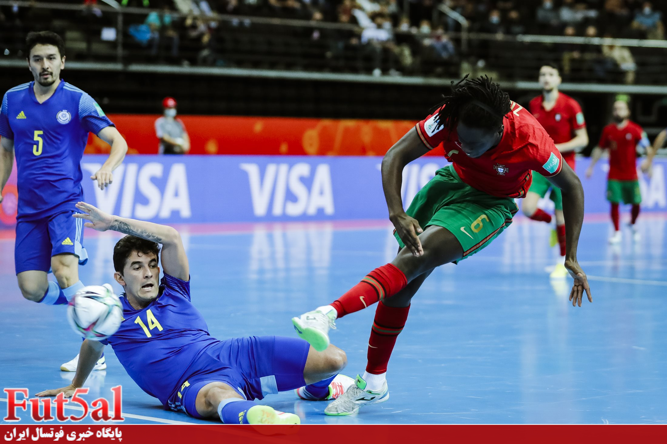 گزارش تصویری/ بازی تیم های پرتغال و قزاقستان در نیمه نهایی جام جهانی فوتسال