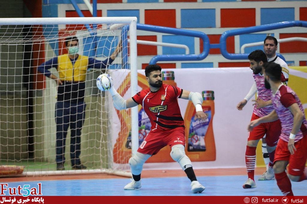 دروازه‌بان کراپ الوند به لیگ تاجیکستان پیوست/ مصطفایی با ساراکمپانی در جام باشگاه‌های آسیا