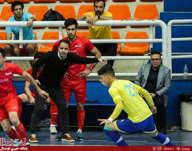 انحلالی در کار نیست؛ فردا تمرین می‌کنیم/ بازیکنان رکن‌آذین طبق قرار پول‌شان را می‌گیرند