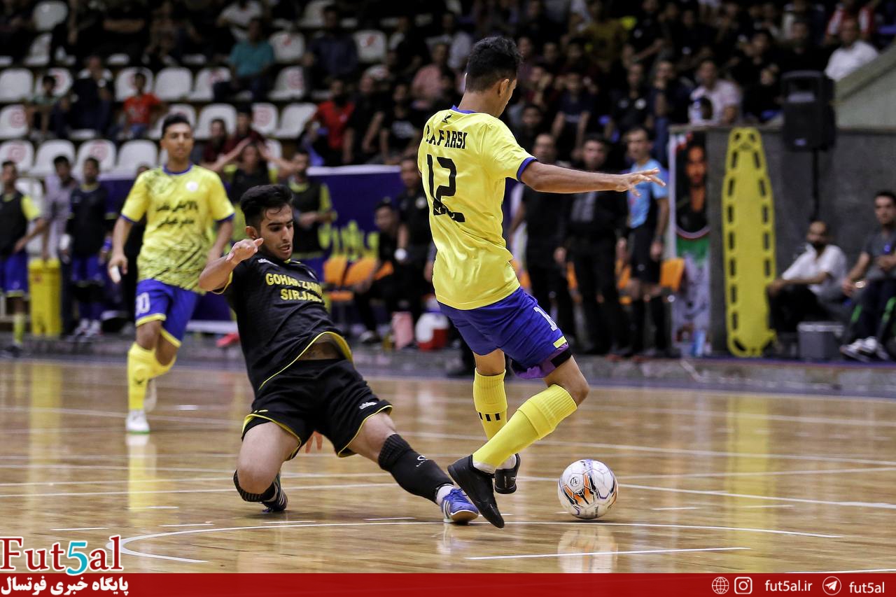 گزارش تصویری دیدار تیم‌های پالایش نفت بندرعباس و گهرزمین سیرجان