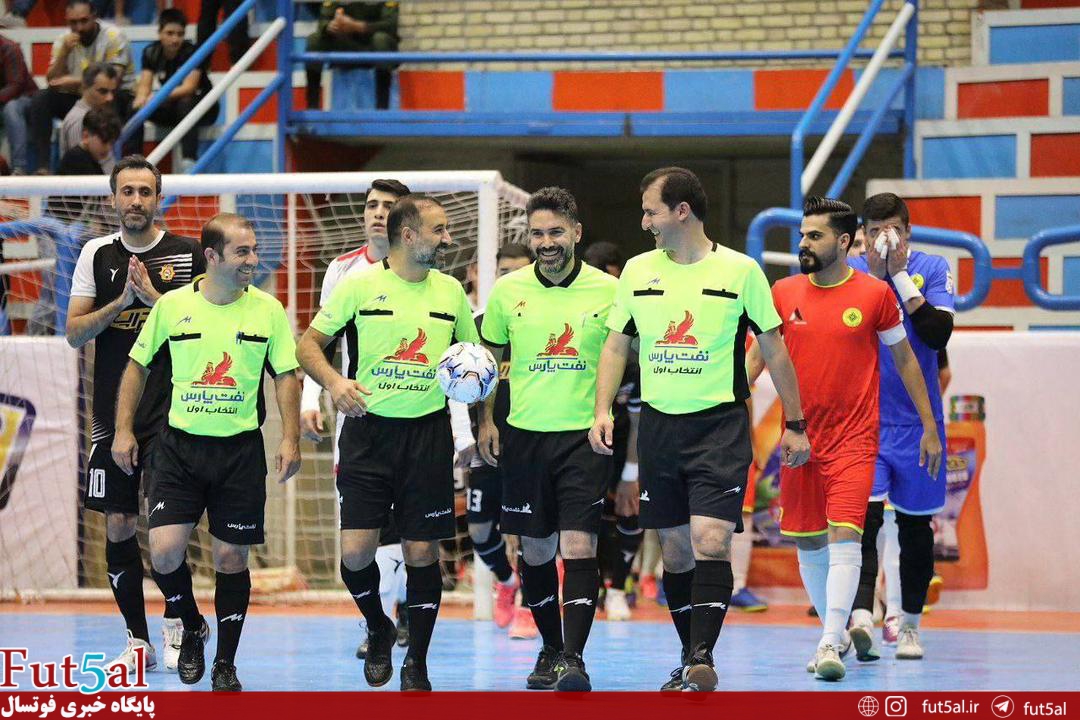 وعده تاج در خصوص استفاده از ست‌های بی‌سیم داوری محقق نشد/ داوری با لباس لیگ‌برتر۹۹ در هفته هفتم لیگ۱۴۰۲!