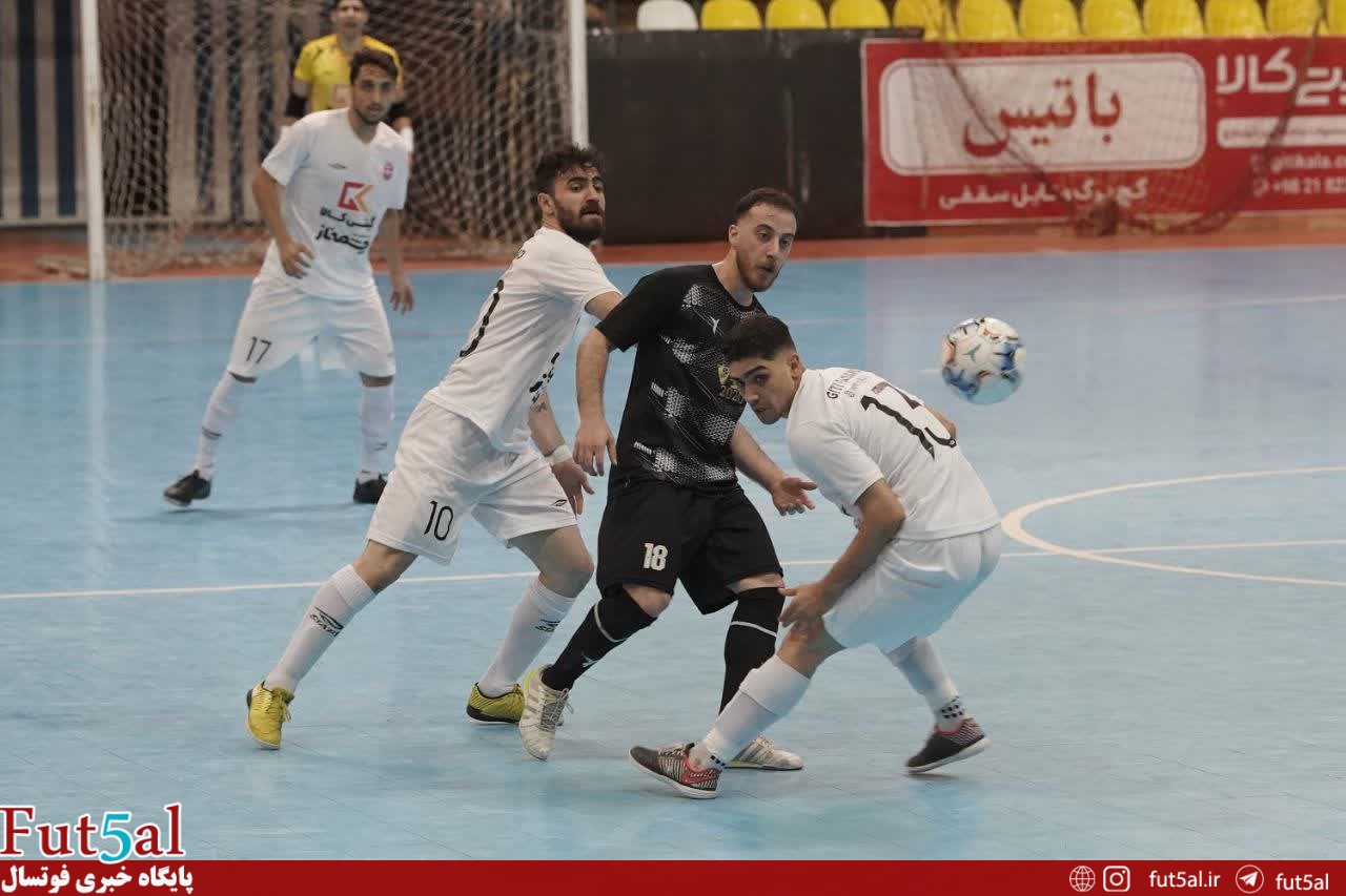 گزارش تصویری/بازی تیم های گیتی پسند اصفهان و پوشاک حافظ ساری