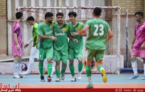گزارش تصویری/ بازی تیم های شهرداری ساوه و سن ایچ ساوه در روز اول جام سفیر