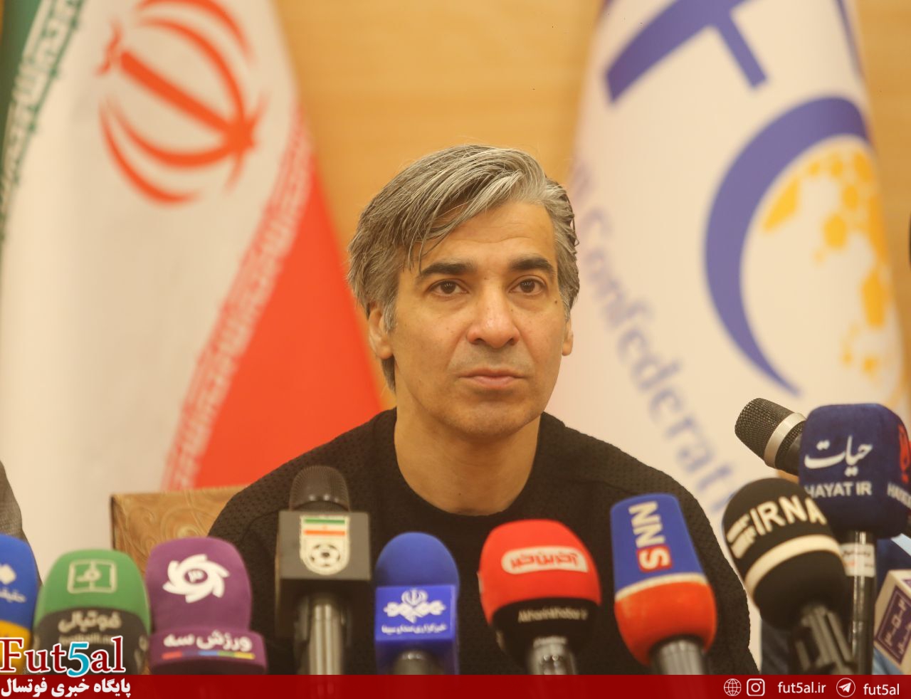 شمسایی: تیم ملی برای ۸۰ میلیون ایرانی است/انتظارات منطقی باشد/ منت کسی که خداحافظی کرده را نمیکشیم شمسایی: تیم ملی برای ۸۰ میلیون ایرانی است/انتظارات منطقی باشد/ منت کسی که خداحافظی کرده را نمیکشیم