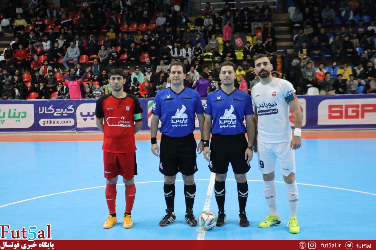 گزارش تصویری/ بازی تیم های گیتی پسند اصفهان و کلینیک ایرانیان قم گزارش تصویری/ بازی تیم های گیتی پسند اصفهان و کلینیک ایرانیان قم