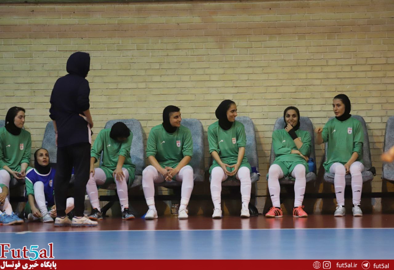 برگزاری تمرین عصر تیم ملی فوتسال بانوان+ عکس ها برگزاری تمرین عصر تیم ملی فوتسال بانوان+ عکس ها