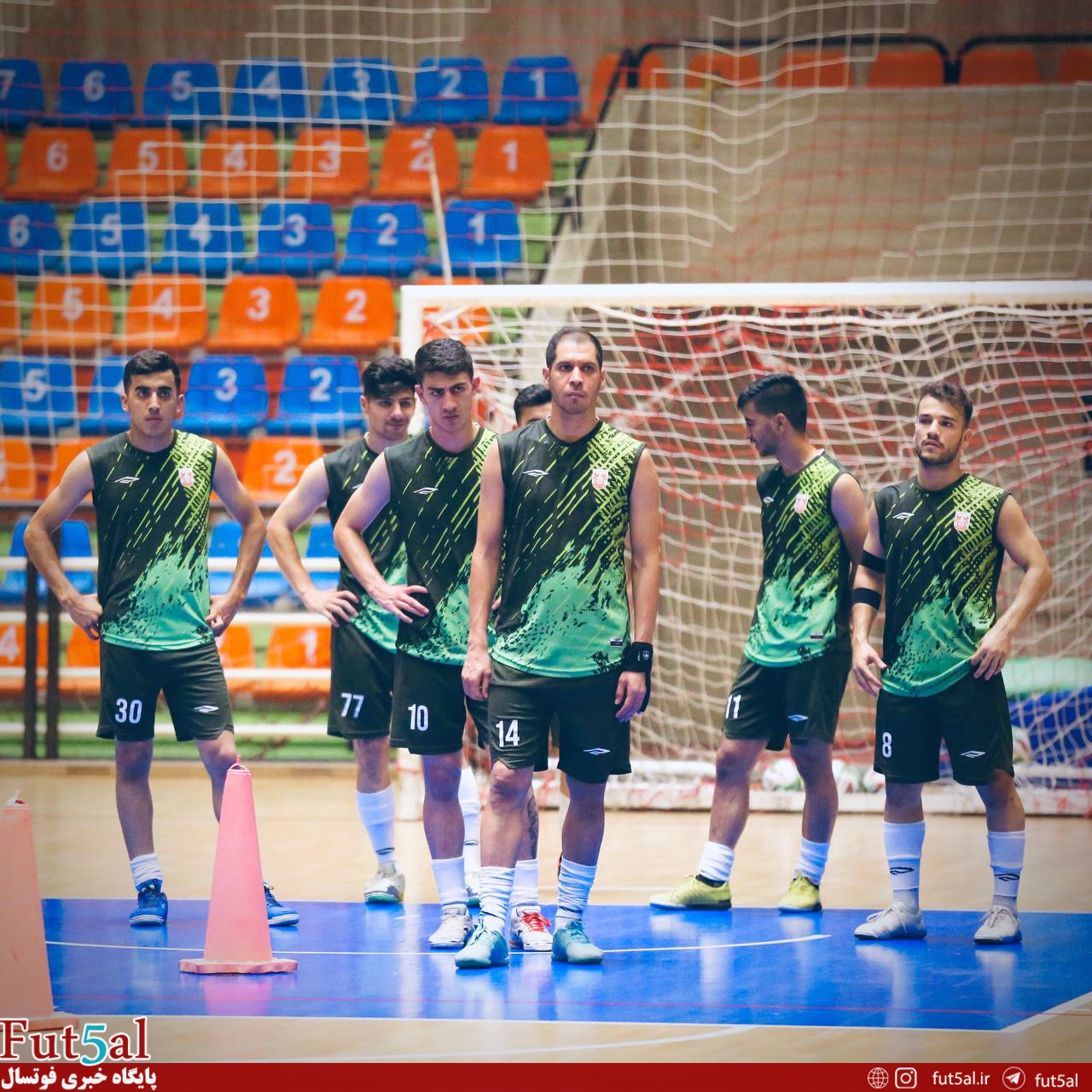 گزارش تصویری/ تمرین تیم مس سونگون پیش از بازی مقابل گهر زمین سیرجان گزارش تصویری/ تمرین تیم مس سونگون پیش از بازی مقابل گهر زمین سیرجان