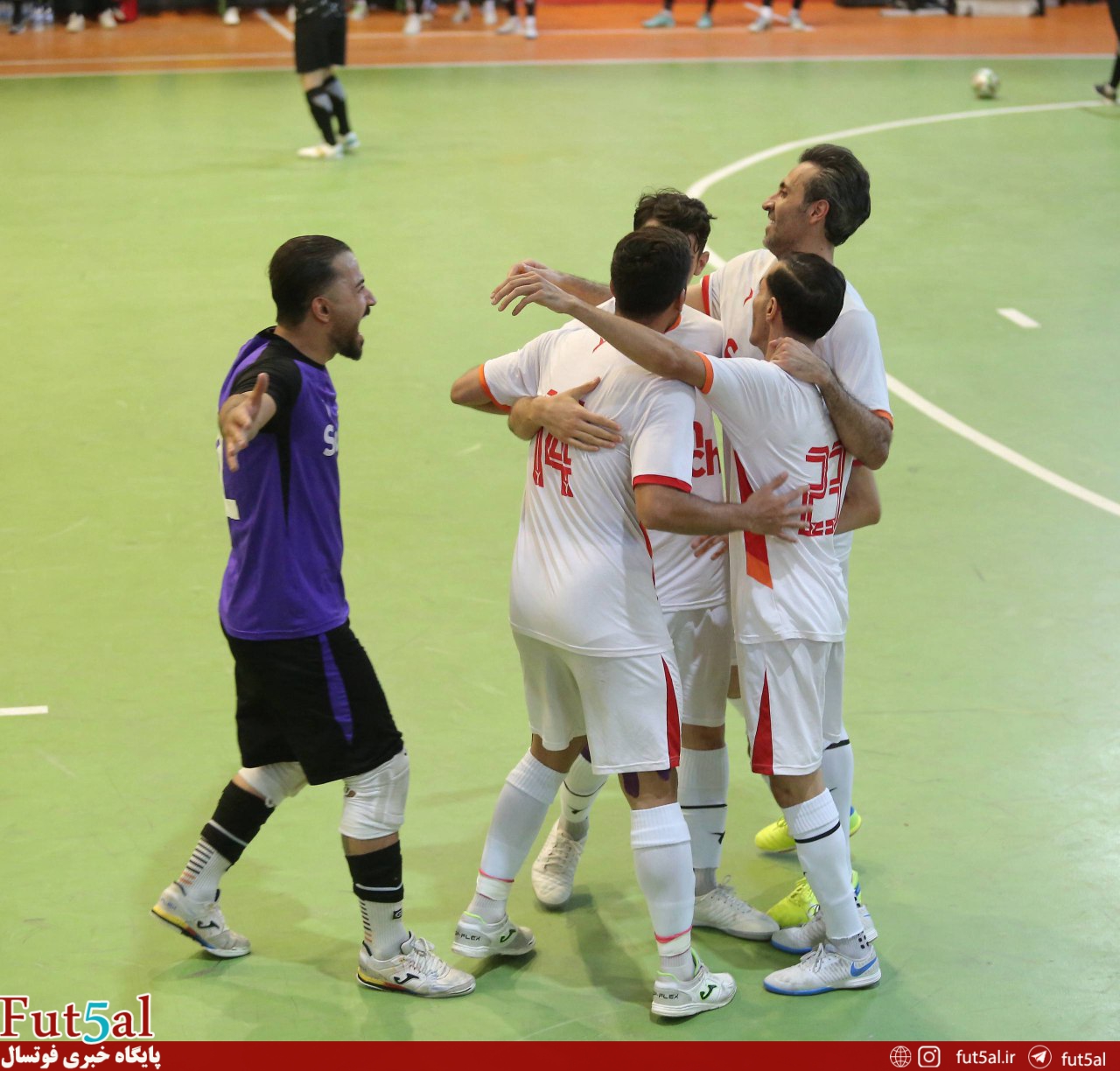 دوئل همسایه های جدولی در ساوه دوئل همسایه های جدولی در ساوه