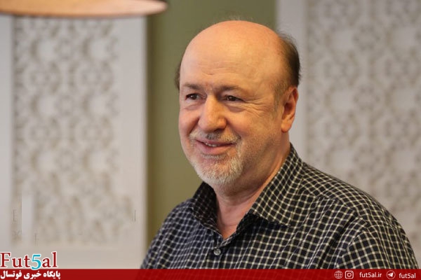 افتخاری:موقعی که فوتسال را تحویل گرفتم، فقط یک اتاق در فدراسیون داشت/داور قزاق اگر آن پنالتی را می‌گرفت قهرمان جهان می شدیم/به شمسایی گفتم قول قهرمانی نده