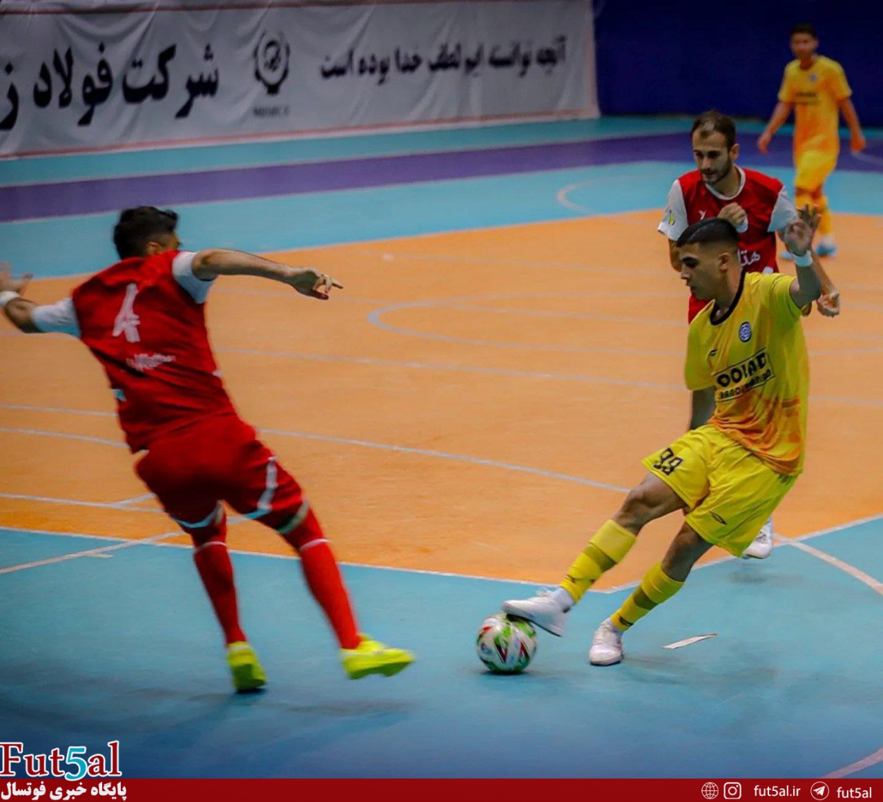 دوئل انگیزهها در لیگ برتر فوتسال؛ زرند مدعی مقابل عرشیای خسته دوئل انگیزهها در لیگ برتر فوتسال؛ زرند مدعی مقابل عرشیای خسته