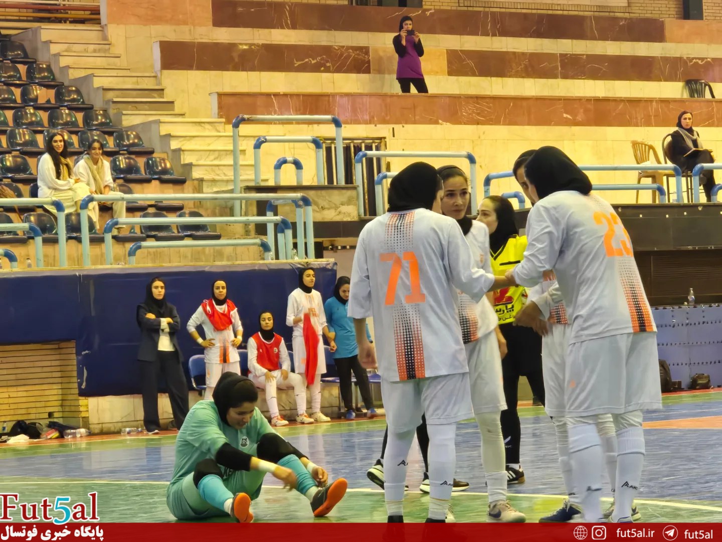گزارشی از هفته سوم لیگ برتر فوتسال بانوان/ ستاره‌ها می‌درخشند؛ ترکمان، شیربیگی و اعتدادی چهره‌های هفته سوم