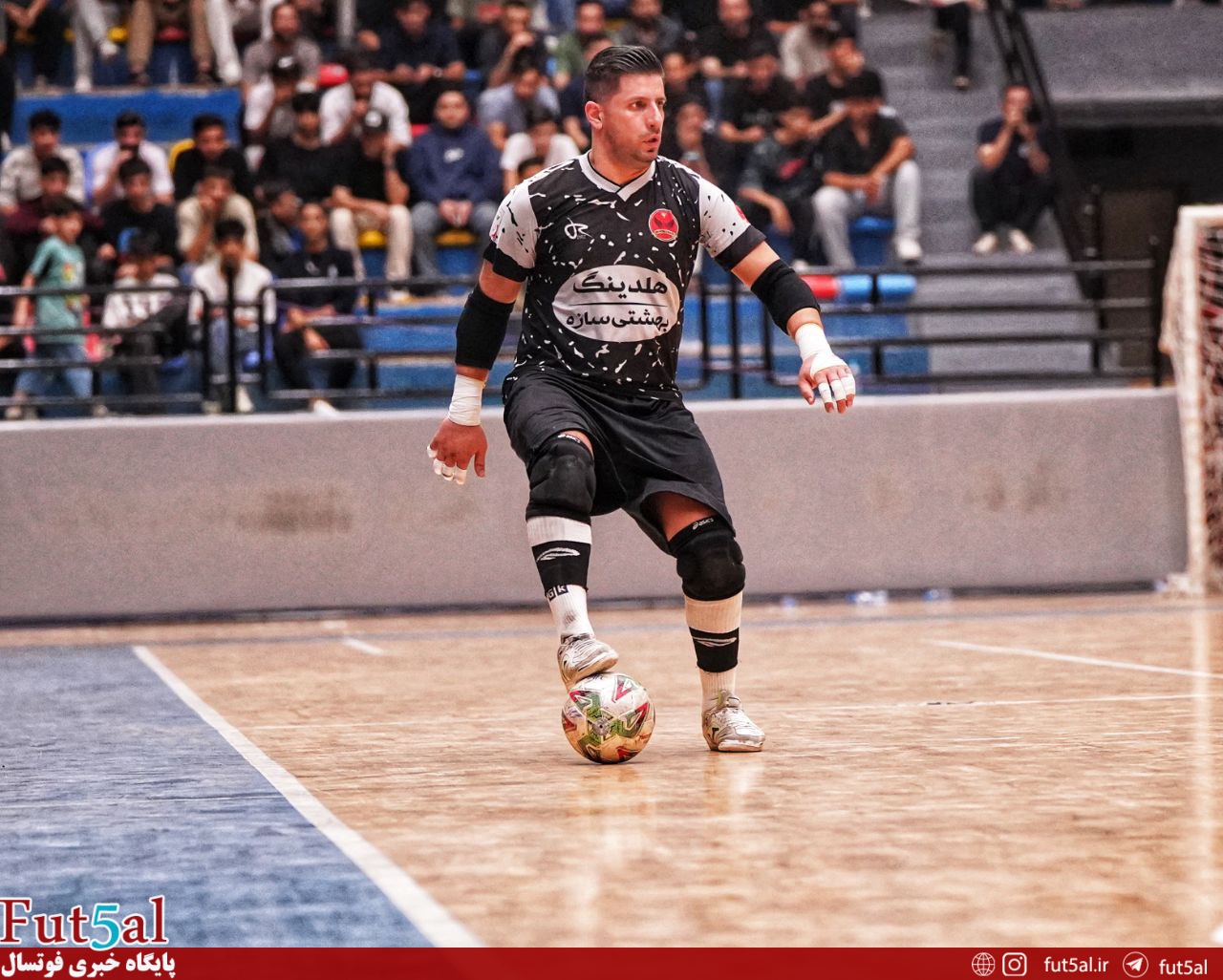 از واکنشهای تماشایی تا پاسهای طلایی؛ فصل رویایی علی رحیمی در دروازه بهشتی سازه از واکنشهای تماشایی تا پاسهای طلایی؛ فصل رویایی علی رحیمی در دروازه بهشتی سازه