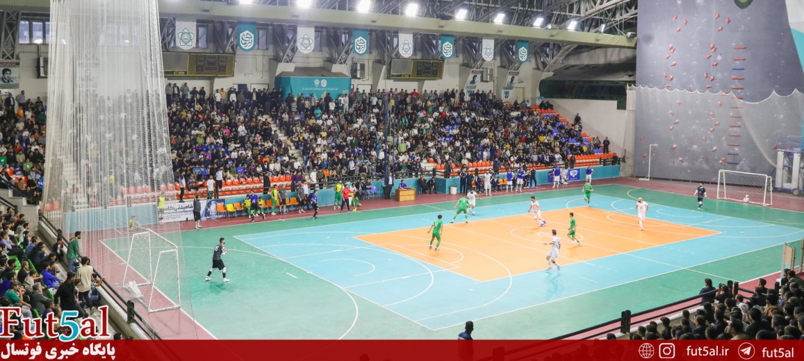 گزارش تصویری/ بازی تیم های آرمان زنجان و پاس تهران گزارش تصویری/ بازی تیم های آرمان زنجان و پاس تهران