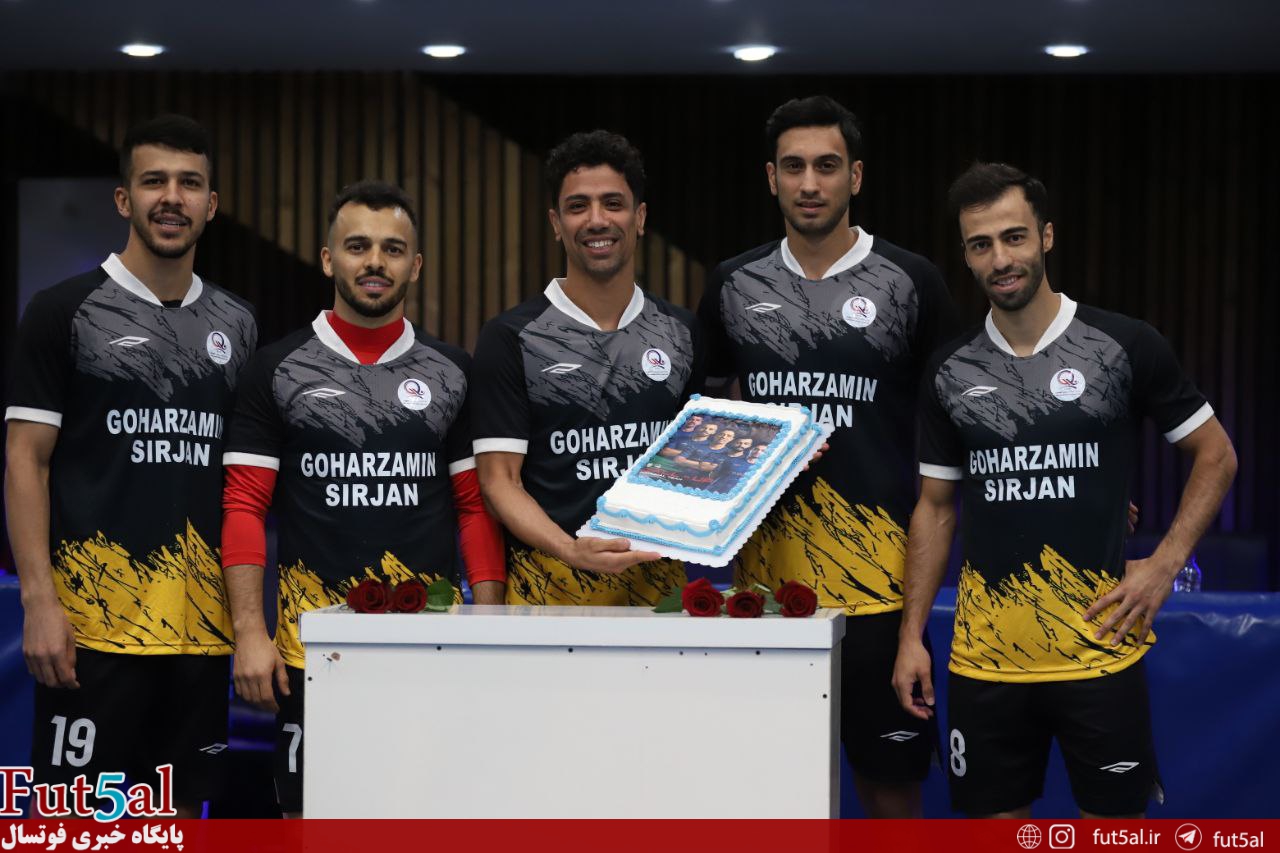 گزارش تصویری/ استقبال از ملی پوشان گهرزمین گزارش تصویری/ استقبال از ملی پوشان گهرزمین