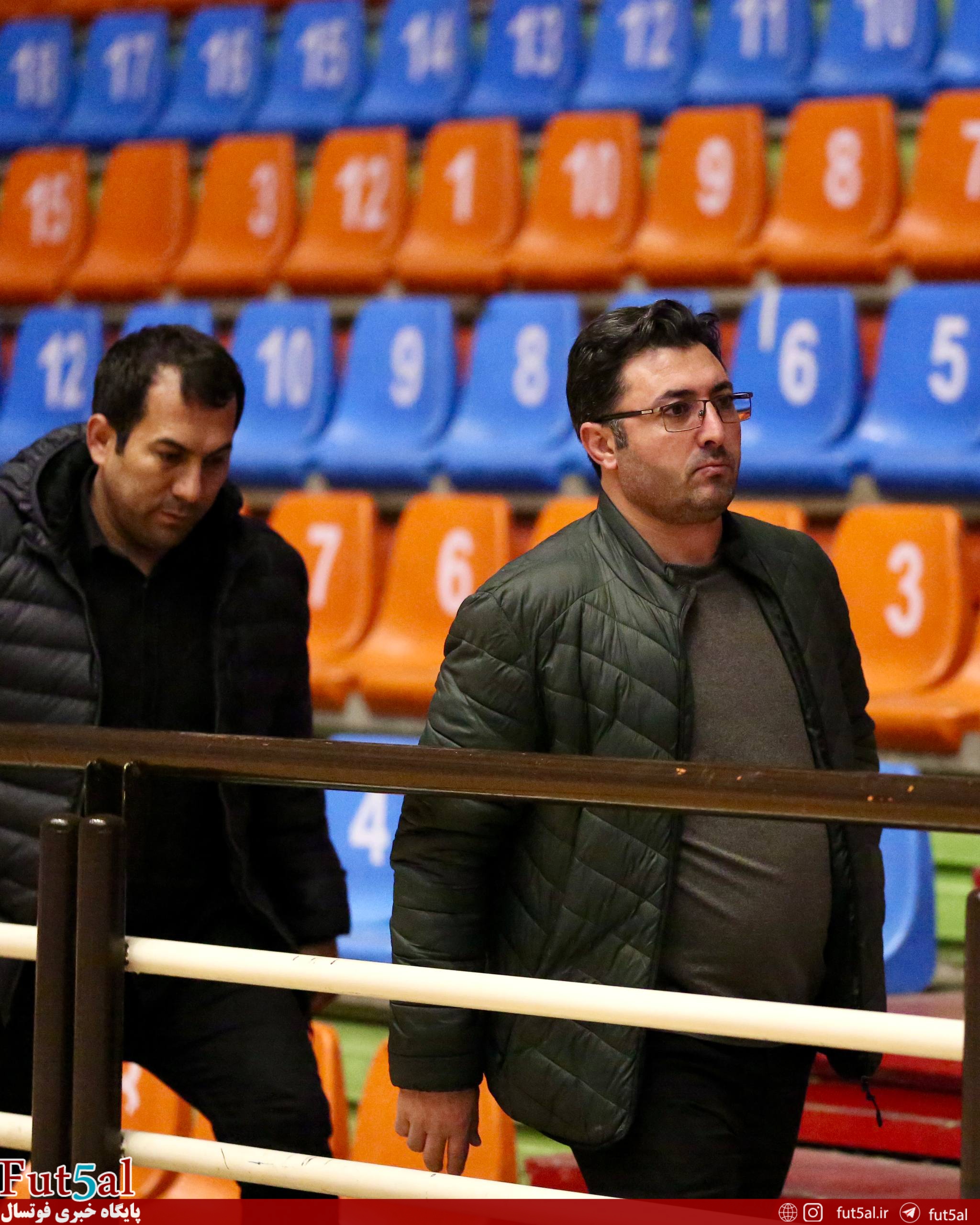 آقاپور:انتظار داشتیم تماشاگران تیم را بهتر تشویق کنند/ تصمیممان درباره فخیم و افضل به نفع باشگاه و هواداران خواهد بود/این هفته تصمیمی خواهیم گرفت که هواداران خوشحال شوند آقاپور:انتظار داشتیم تماشاگران تیم را بهتر تشویق کنند/ تصمیممان درباره فخیم و افضل به نفع باشگاه و هواداران خواهد بود/این هفته تصمیمی خواهیم گرفت که هواداران خوشحال شوند