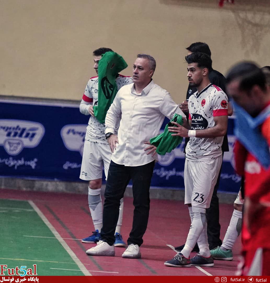 خبیری: بازیکنان باید برای موفقیت در لیگ برتر تلاش بیشتری کنند/پس از دریافت گل، فشار زیادی روی حریف آوردیم اما گل خوردیم
