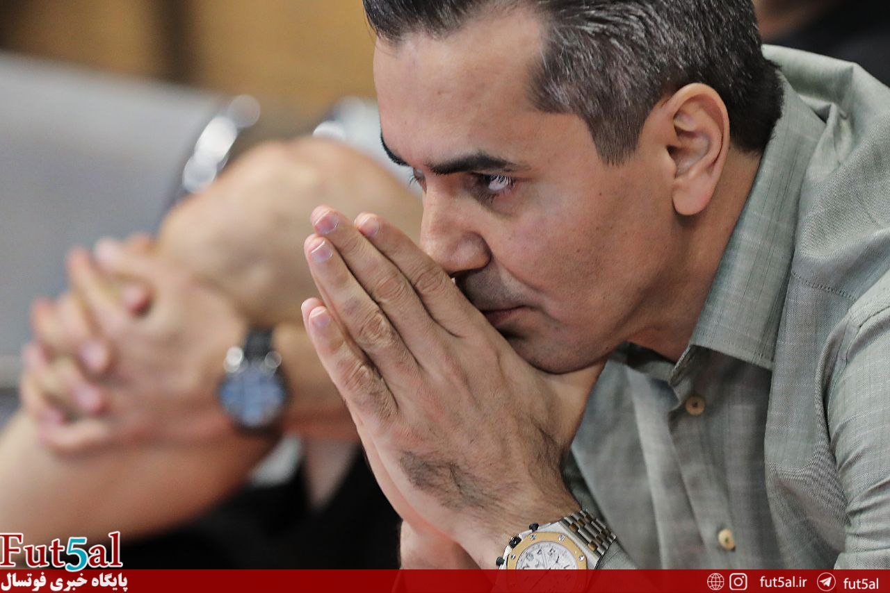 کشاورز: مسئولیت به میدان رفتن بازیکنان با من است /بیشتر دقایق بر بازی مسلط بودیم کشاورز: مسئولیت به میدان رفتن بازیکنان با من است /بیشتر دقایق بر بازی مسلط بودیم
