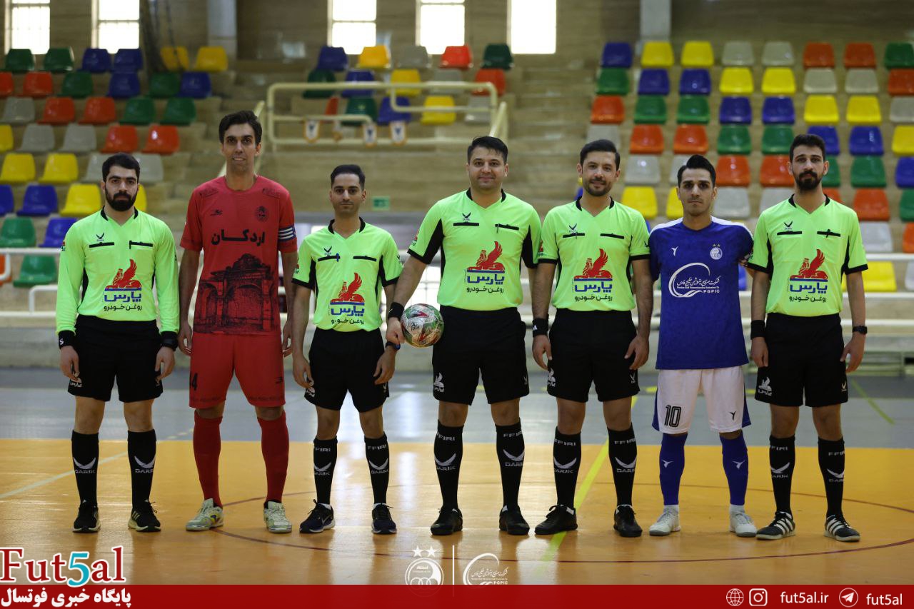 گزارش تصویری/ بازی تیم های استقلال و صنایع اردکان یزد