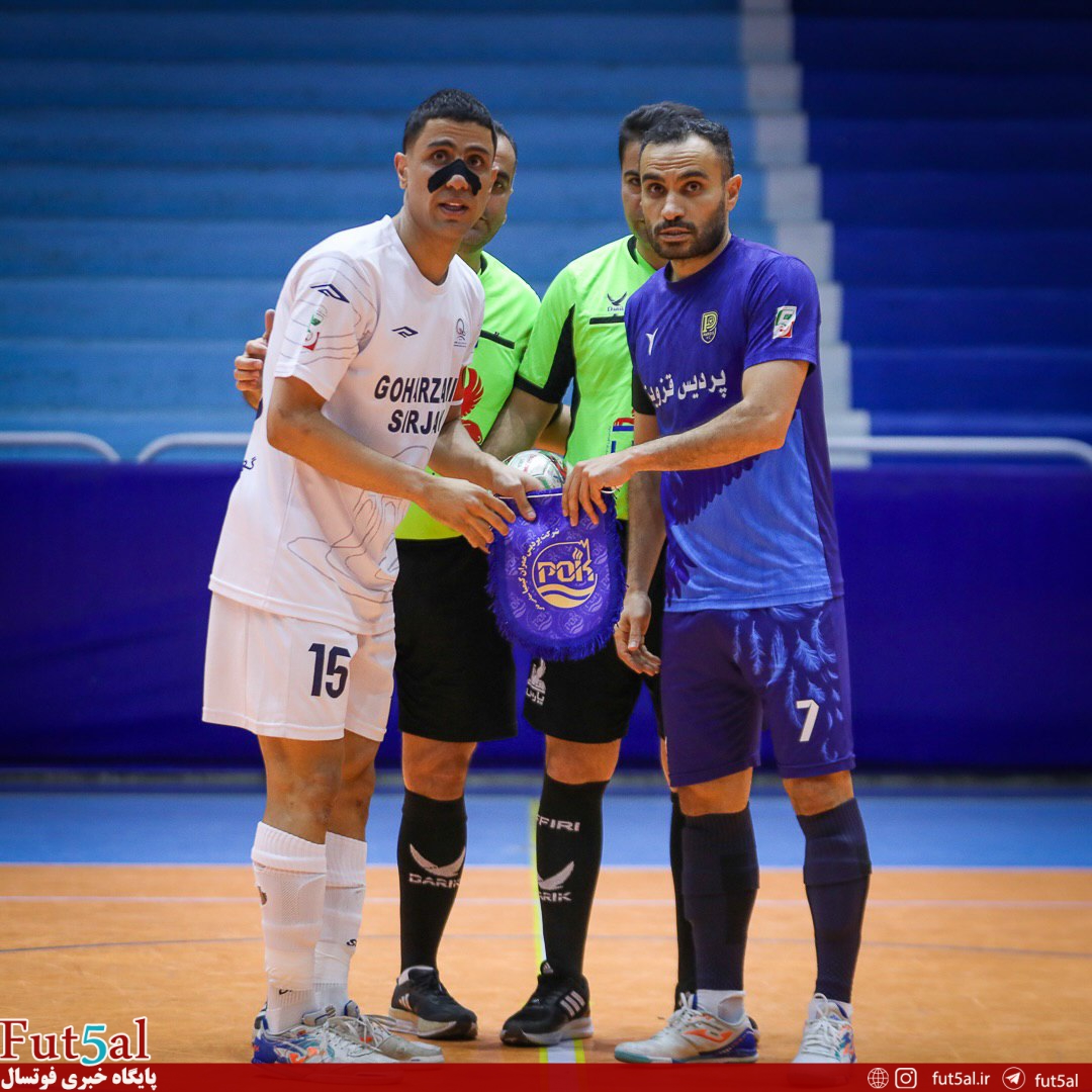 گزارش تصویری/ بازی تیم های پردیس قزوین و گهرزمین سیرجان