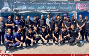ملی‌پوشان فوتسال مردان در مراسم تشییع پیکر آقای شهید حضور یافتند