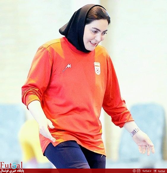 صادقی: دختران فوتسالیست با تمام توان برای سربلندی کشورمان تلاش میکنند صادقی: دختران فوتسالیست با تمام توان برای سربلندی کشورمان تلاش میکنند