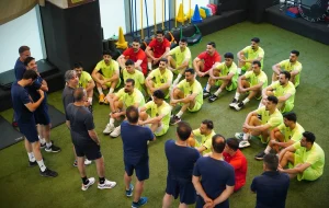 شمسایی در اولین تمرین: برای پیراهن تیم ملی بجنگید